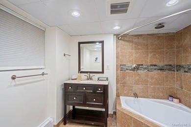 Welcome to 27 Hennesey Drive, a beautifully maintaintained Ranch - photo 27