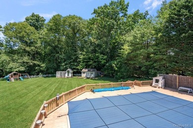 Welcome to 27 Hennesey Drive, a beautifully maintaintained Ranch - photo 30