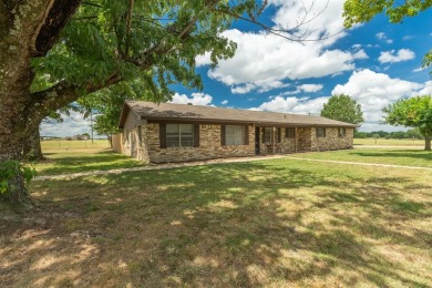 Dead-end road steps from Lake Fork, home w/large shop! - Lake Home For Sale in Yantis, Texas