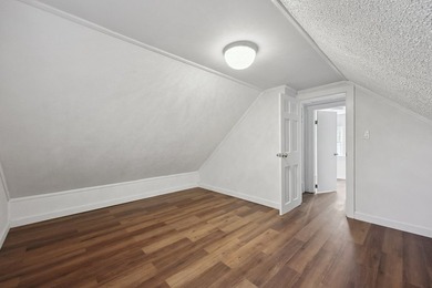 Great opportunity to own this enchanting 3-bedroom Cape located - photo 16