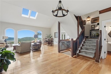 This beautiful 5BDRM/3FB/2HB Country-Traditional home enjoys an - photo 7