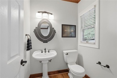 This beautiful 5BDRM/3FB/2HB Country-Traditional home enjoys an - photo 9