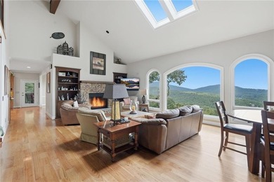 This beautiful 5BDRM/3FB/2HB Country-Traditional home enjoys an - photo 10