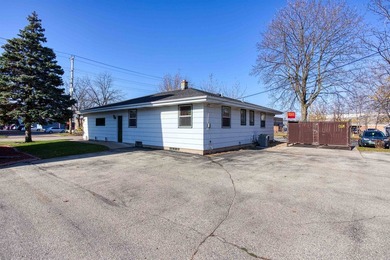 Prime downtown location, just 2 blocks off College Ave. Walking - photo 21