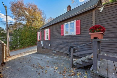 Great opportunity to own this enchanting 3-bedroom Cape located - photo 23