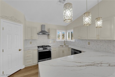 Luxury house with RV space. What you deserve is this amazing