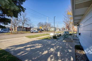 Prime downtown location, just 2 blocks off College Ave. Walking - photo 27