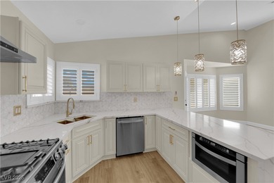 Luxury house with RV space. What you deserve is this amazing