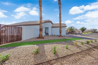 Luxury house with RV space. What you deserve is this amazing