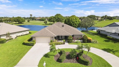 (private lake, pond, creek) Home For Sale in Hobe Sound Florida