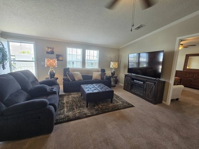 ALL OFFERS WELCOME! Discover the sought-after community of - photo 4