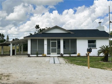 Lake Jackson - Highlands County Home For Sale in Sebring Florida