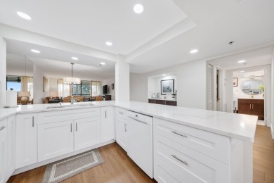 Lake Condo For Sale in Boca Raton, Florida