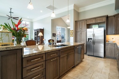 Experience true luxury in the gated community of Hokulani - photo 11