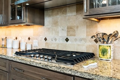 Experience true luxury in the gated community of Hokulani - photo 15