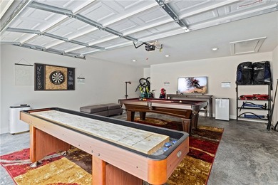 Welcome to a rare opportunity to own a fully furnished - photo 21