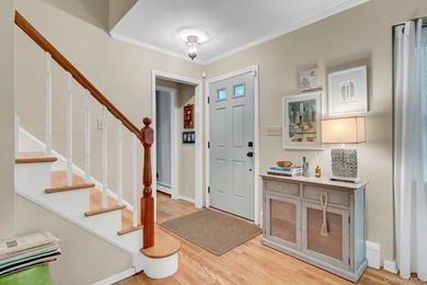 Welcome to 16 Maplewood Drive, Northport - privately set on a - photo 3