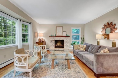 Welcome to 16 Maplewood Drive, Northport - privately set on a - photo 5