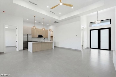 Luxury waterfront living has never been more attainable! - photo 29