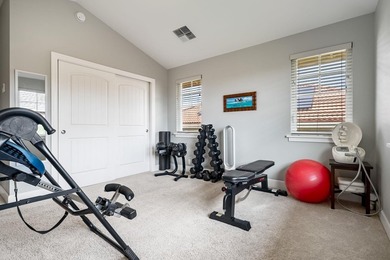 Experience true luxury in the gated community of Hokulani - photo 32