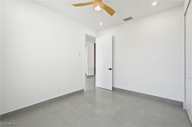 Luxury waterfront living has never been more attainable! - photo 45
