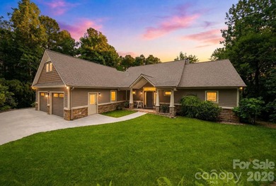 Welcome to your lakefront retreat in Harbor Ridge, where - photo 1