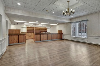 Located in the heart of downtown St. Clair, 102 S Third Street - photo 2