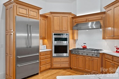 Situated on 1.3 acres in The Point's prestigious Sturbridge - photo 14