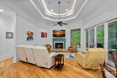 Situated on 1.3 acres in The Point's prestigious Sturbridge - photo 18