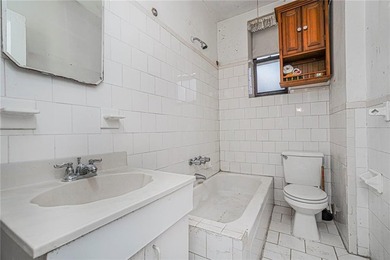 This is a 1 Bedroom 1 Bathroom Co-op for sale that bears a lot - photo 10