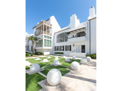 Discover the unparalleled luxury of 32 Kings Castle Court in - photo 3