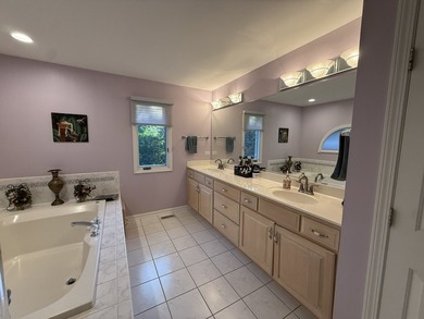Don't miss this stunning all-brick home in Medinah Meadows - photo 19