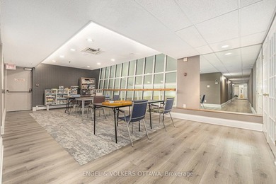 Welcome to this spacious and well-maintained 2-bedroom end-unit - photo 34
