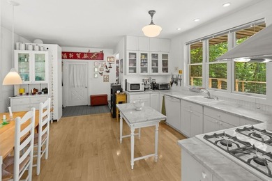 Contemporary European flair and Catskill tranquility come - photo 5