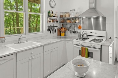 Contemporary European flair and Catskill tranquility come - photo 7