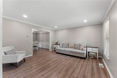 Welcome to 9 Topridge Road in the highly sought-after Spicewood - photo 8