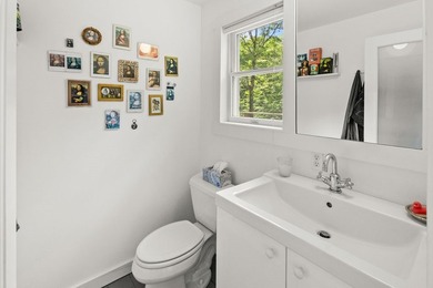 Contemporary European flair and Catskill tranquility come - photo 10