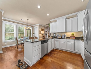 LOCATION! LOCATION! LOCATION! This charming, move in ready house - photo 15
