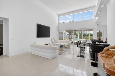 A wonderful, very clean house, very high living room ceiling and - photo 15