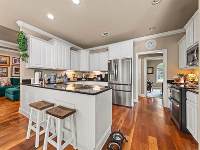 LOCATION! LOCATION! LOCATION! This charming, move in ready house - photo 20