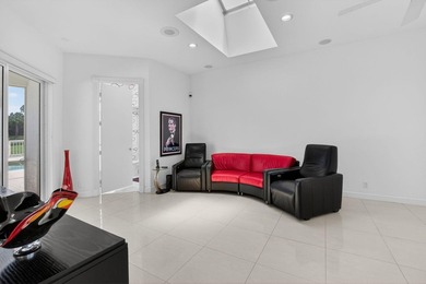 A wonderful, very clean house, very high living room ceiling and - photo 21