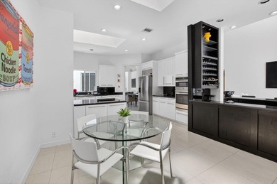 A wonderful, very clean house, very high living room ceiling and - photo 26