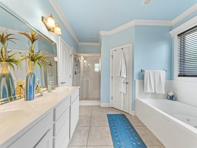 LOCATION! LOCATION! LOCATION! This charming, move in ready house - photo 31