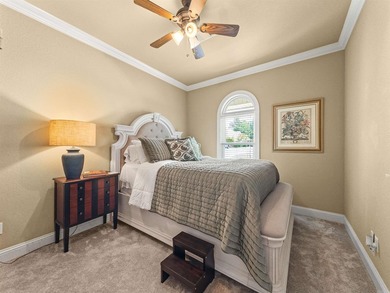 LOCATION! LOCATION! LOCATION! This charming, move in ready house - photo 37