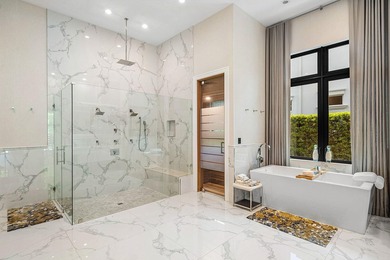 A single-story masterpiece unfolds in the prestigious Royal Palm - photo 41