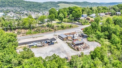 Rare turnkey investment opportunity featuring a fully - photo 41