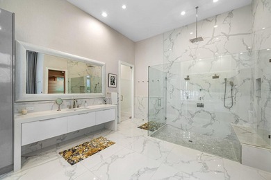 A single-story masterpiece unfolds in the prestigious Royal Palm - photo 42