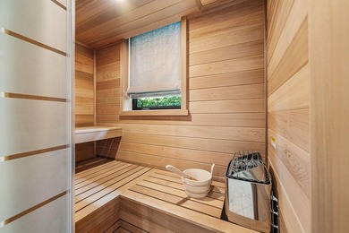 A single-story masterpiece unfolds in the prestigious Royal Palm - photo 43