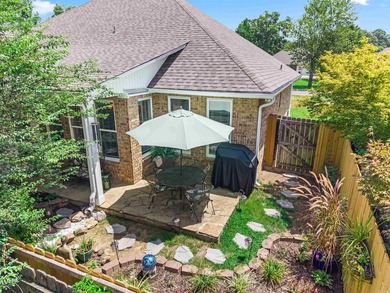 LOCATION! LOCATION! LOCATION! This charming, move in ready house - photo 45