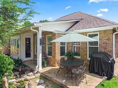 LOCATION! LOCATION! LOCATION! This charming, move in ready house - photo 46